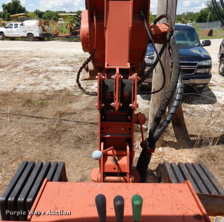 image for item HG9180 Ditch Witch 8020  cable plow