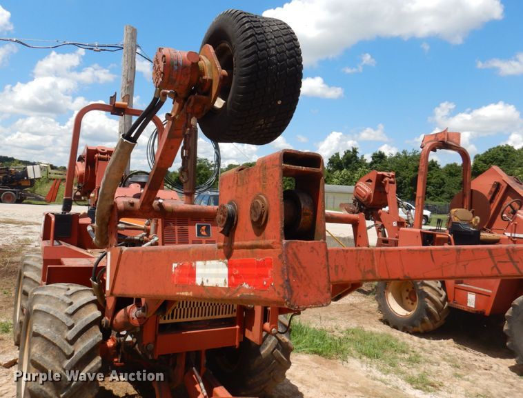 image for item HG9180 Ditch Witch 8020  cable plow
