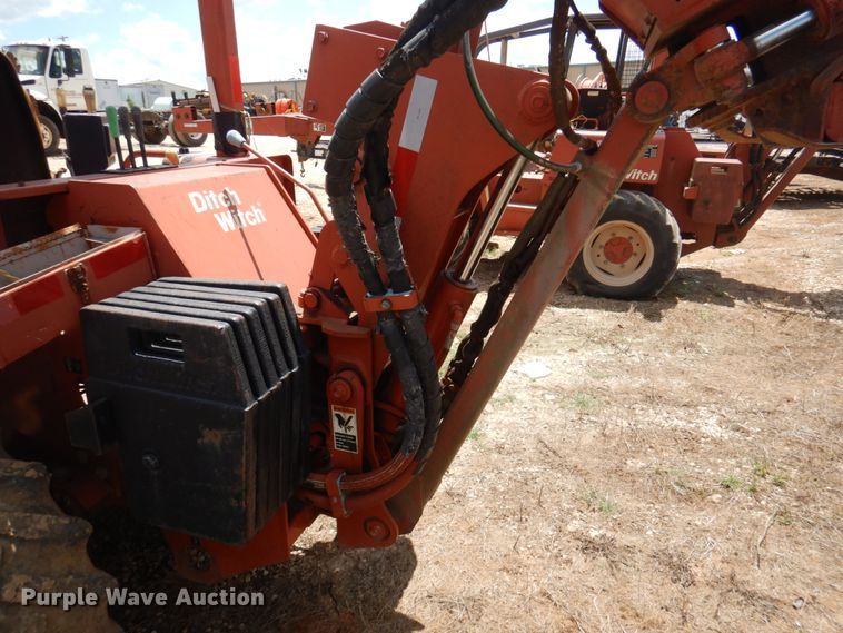 image for item HG9180 Ditch Witch 8020  cable plow