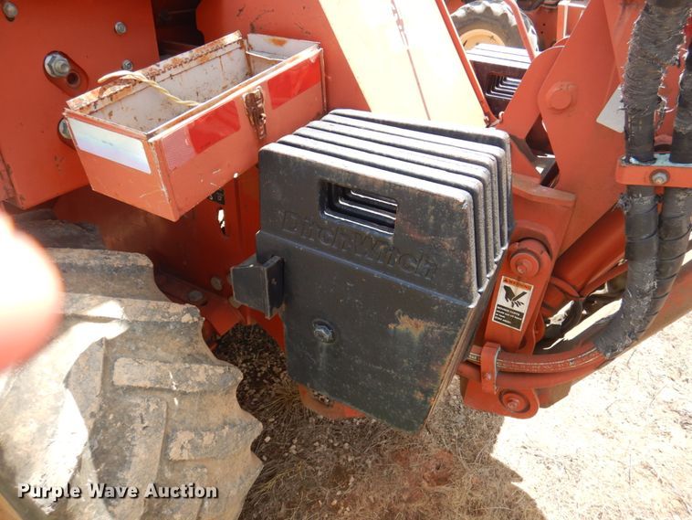 image for item HG9180 Ditch Witch 8020  cable plow