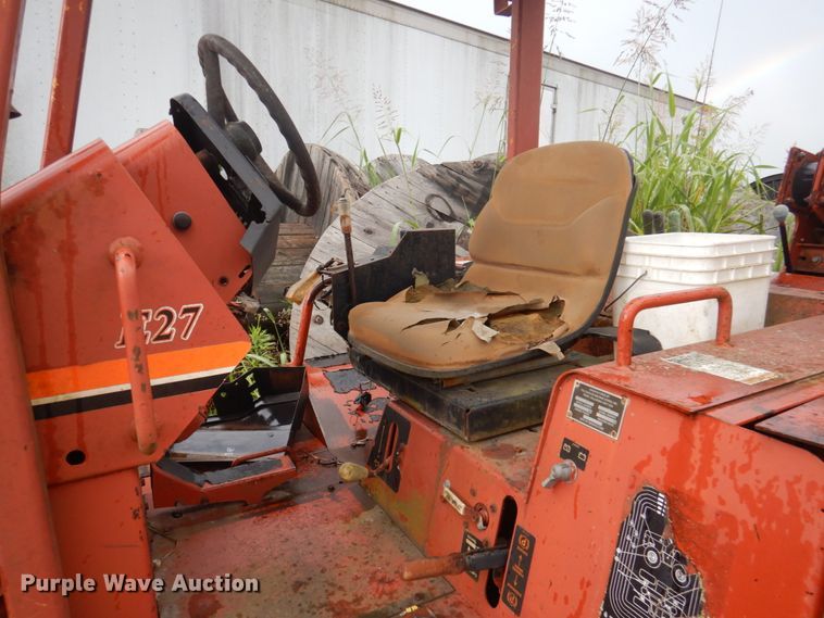 image for item HG9182 2000 Ditch Witch 8020  cable plow