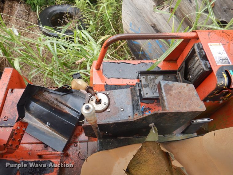 image for item HG9182 2000 Ditch Witch 8020  cable plow