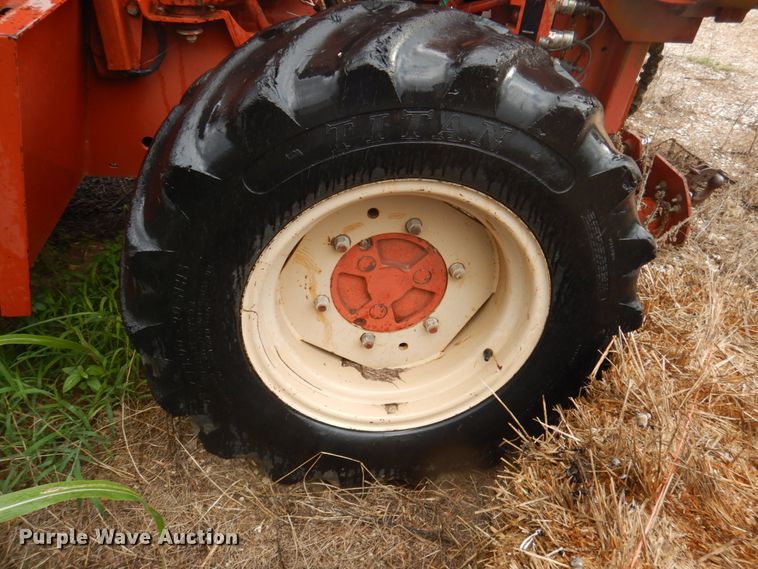 image for item HG9182 2000 Ditch Witch 8020  cable plow