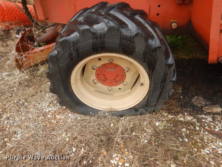 image for item HG9182 2000 Ditch Witch 8020  cable plow