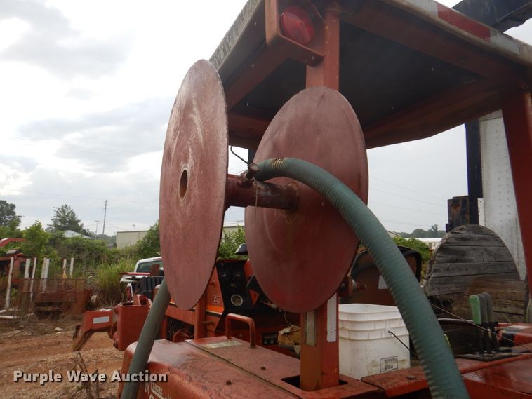 image for item HG9182 2000 Ditch Witch 8020  cable plow