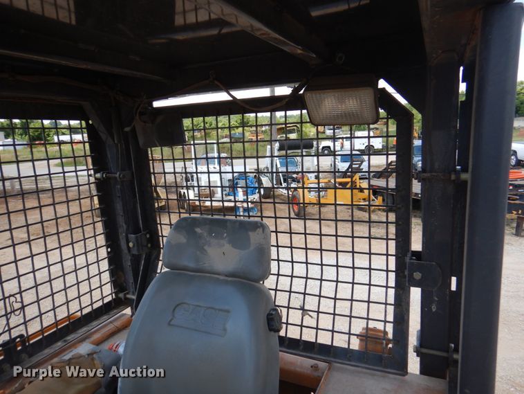 image for item HG9183 2004 Case 550H LT  dozer