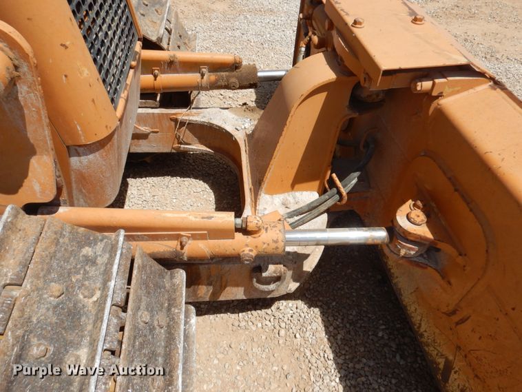 image for item HG9183 2004 Case 550H LT  dozer