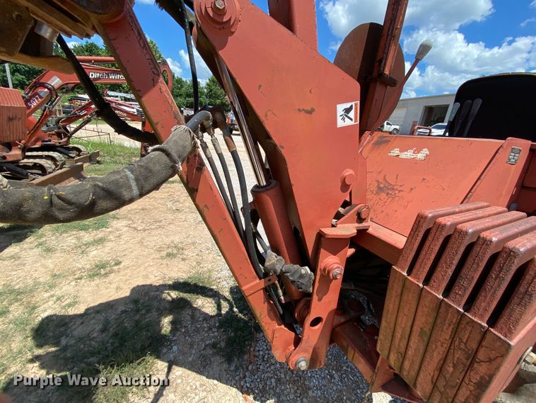 image for item HG9184 Ditch Witch 8020  cable plow