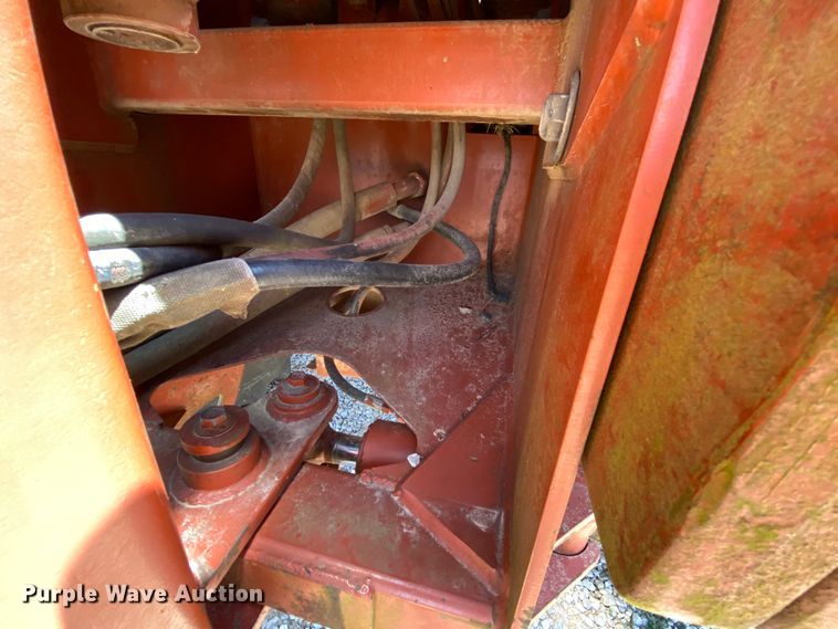 image for item HG9184 Ditch Witch 8020  cable plow