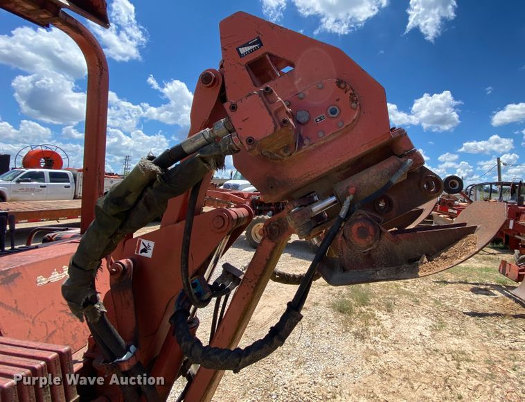 image for item HG9184 Ditch Witch 8020  cable plow