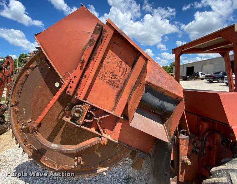 image for item HG9185 Ditch Witch 6510DD  rock saw