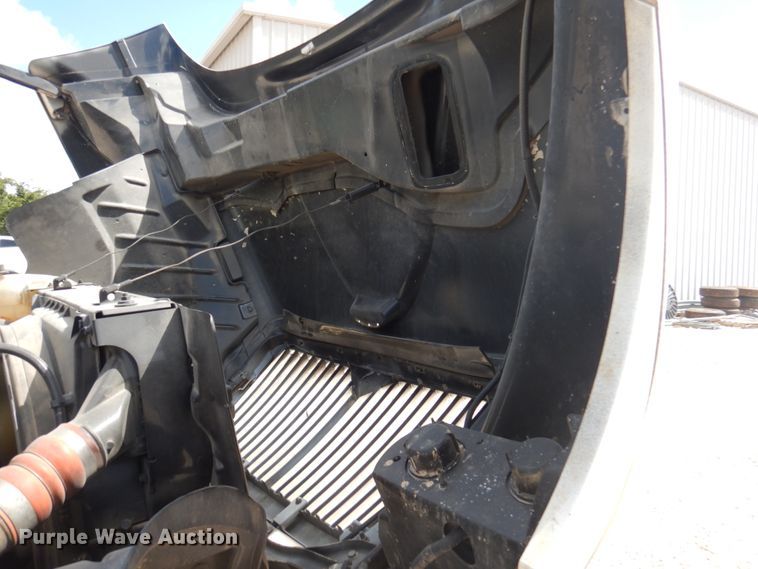 image for item HG9187 2007 International 4400  truck cab and chassis