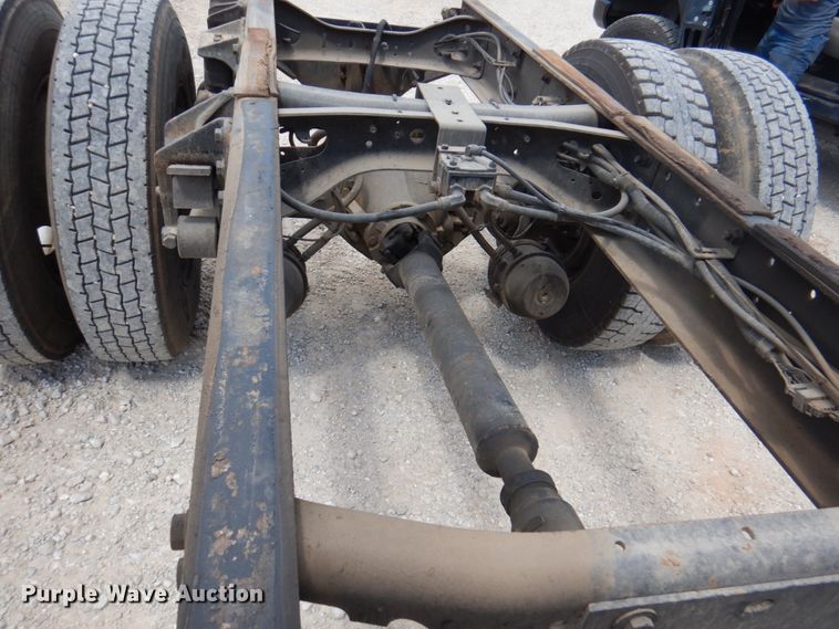 image for item HG9187 2007 International 4400  truck cab and chassis