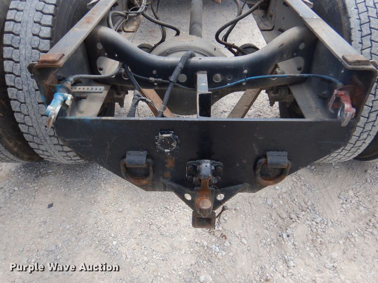 image for item HG9187 2007 International 4400  truck cab and chassis