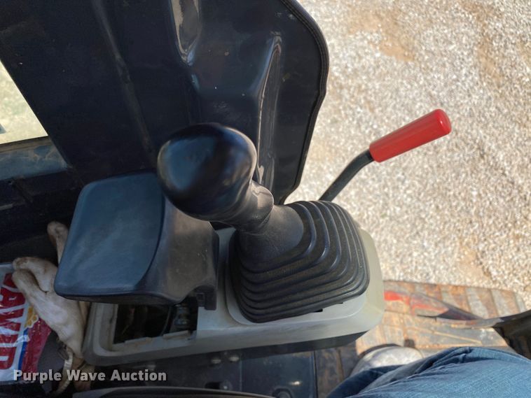 image for item HG9205 2005 Ditch Witch MX352  mini excavator