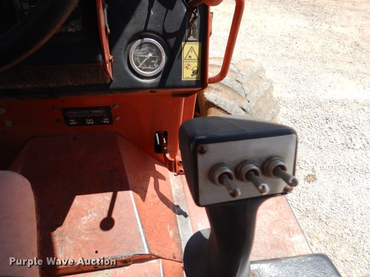 image for item HG9206 2001 Ditch Witch 8020  cable plow