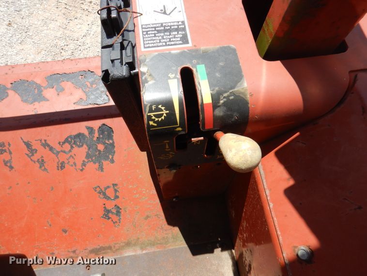 image for item HG9206 2001 Ditch Witch 8020  cable plow