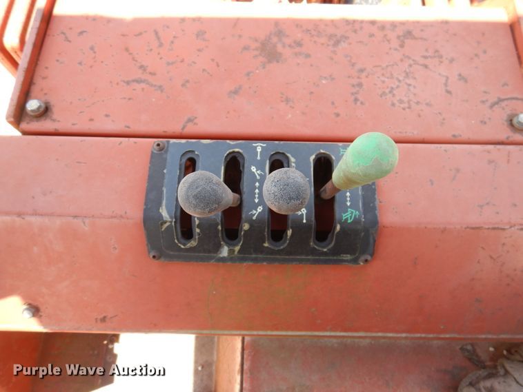 image for item HG9206 2001 Ditch Witch 8020  cable plow