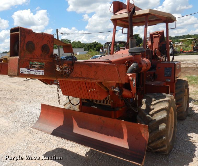 image for item HG9206 2001 Ditch Witch 8020  cable plow