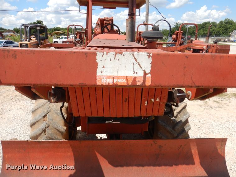 image for item HG9206 2001 Ditch Witch 8020  cable plow