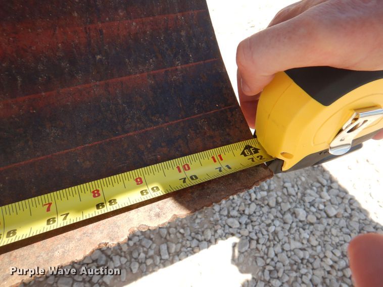 image for item HG9206 2001 Ditch Witch 8020  cable plow