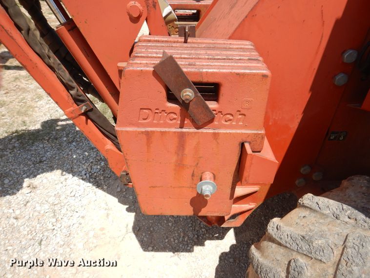 image for item HG9206 2001 Ditch Witch 8020  cable plow