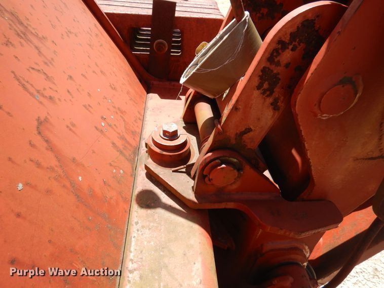 image for item HG9206 2001 Ditch Witch 8020  cable plow