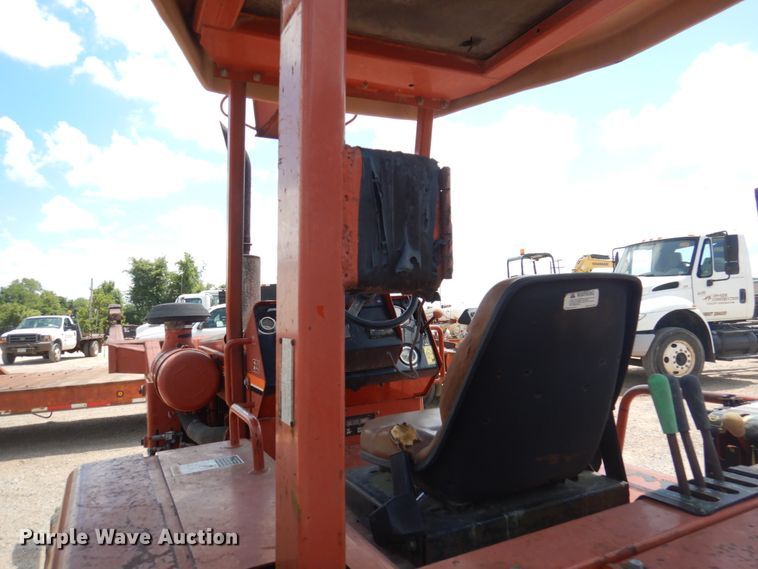 image for item HG9206 2001 Ditch Witch 8020  cable plow