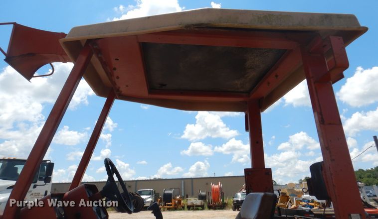 image for item HG9206 2001 Ditch Witch 8020  cable plow