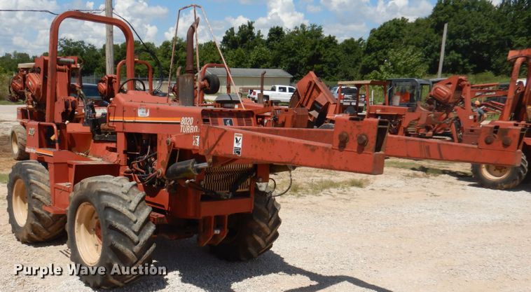 image for item HG9207 2001 Ditch Witch 8020  cable plow