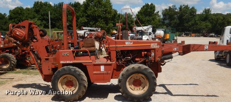 image for item HG9207 2001 Ditch Witch 8020  cable plow