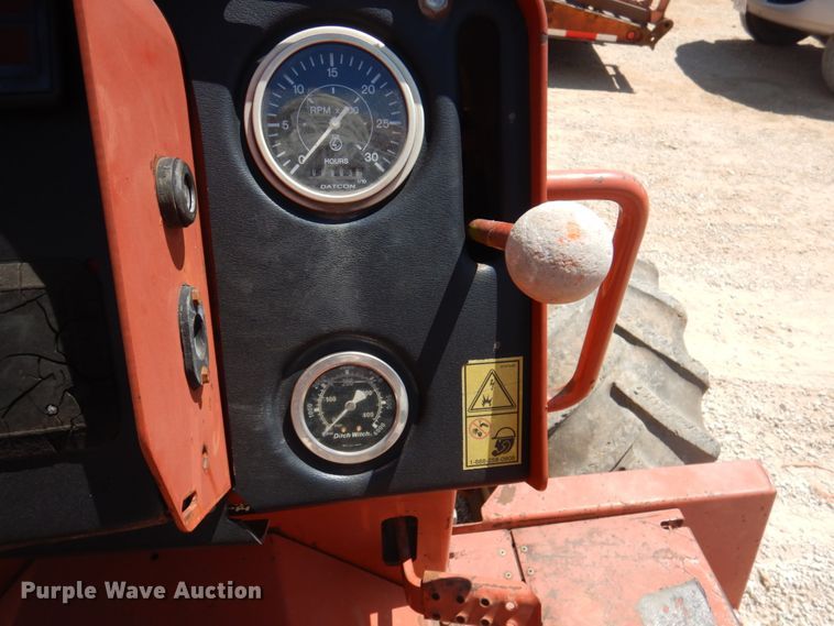 image for item HG9207 2001 Ditch Witch 8020  cable plow