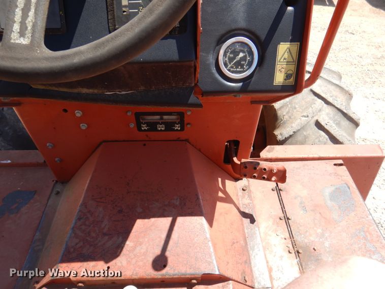 image for item HG9207 2001 Ditch Witch 8020  cable plow