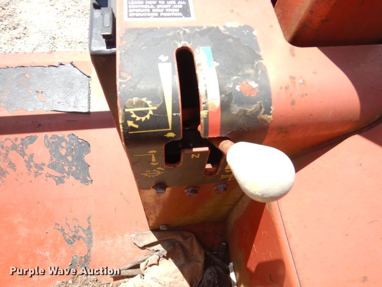 image for item HG9207 2001 Ditch Witch 8020  cable plow