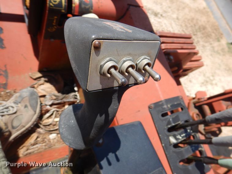 image for item HG9207 2001 Ditch Witch 8020  cable plow