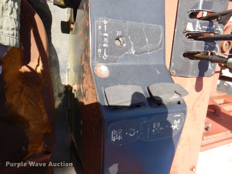 image for item HG9207 2001 Ditch Witch 8020  cable plow