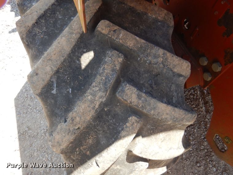 image for item HG9207 2001 Ditch Witch 8020  cable plow