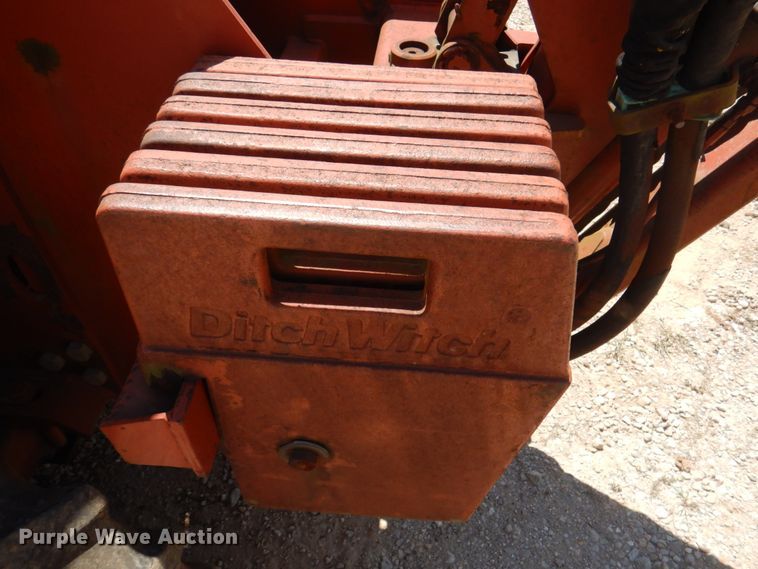 image for item HG9207 2001 Ditch Witch 8020  cable plow