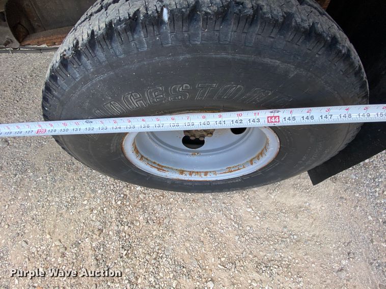 image for item HG9208 2002 Chevrolet Express 3500  box truck