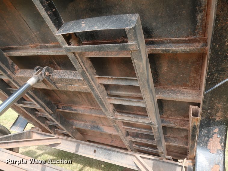 image for item HJ9323 2018 Big Tex 10SR dump trailer