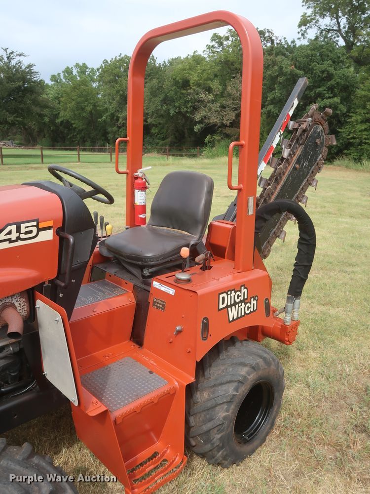 image for item HJ9324 2012 Ditch Witch RT45  trencher