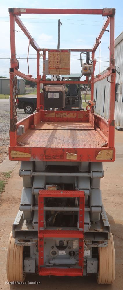 image for item HJ9325 Skyjack SJIII 3226  scissor lift