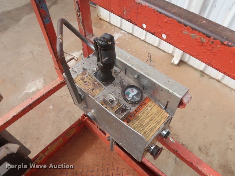 image for item HJ9325 Skyjack SJIII 3226  scissor lift