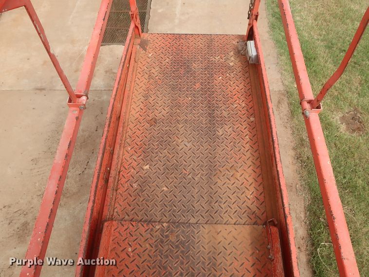 image for item HJ9325 Skyjack SJIII 3226  scissor lift