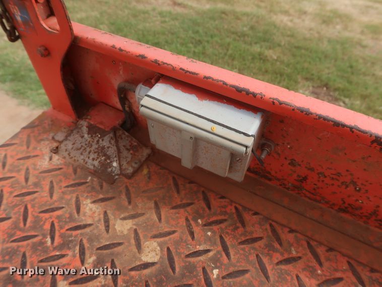 image for item HJ9325 Skyjack SJIII 3226  scissor lift