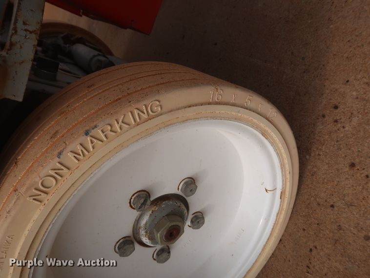 image for item HJ9325 Skyjack SJIII 3226  scissor lift