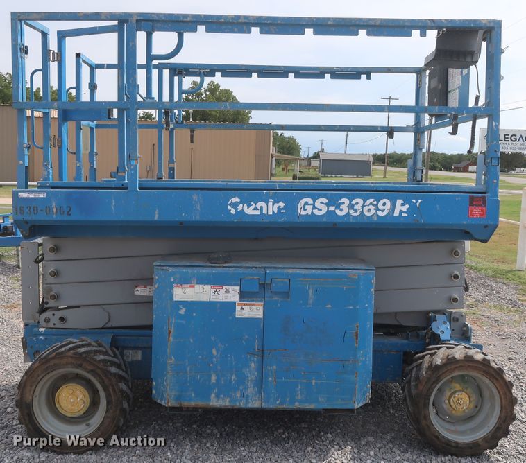 image for item HJ9326 2012 Genie GS-3369RT  scissor lift