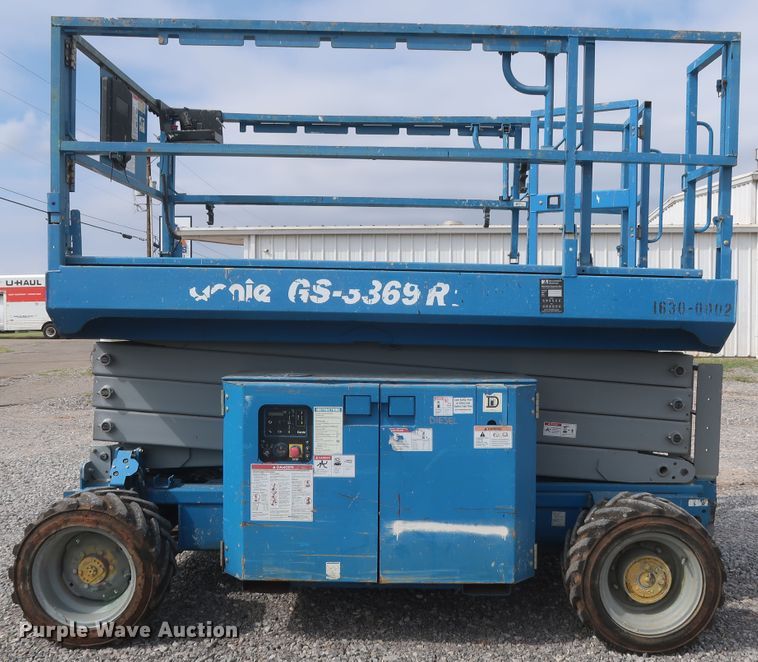 image for item HJ9326 2012 Genie GS-3369RT  scissor lift