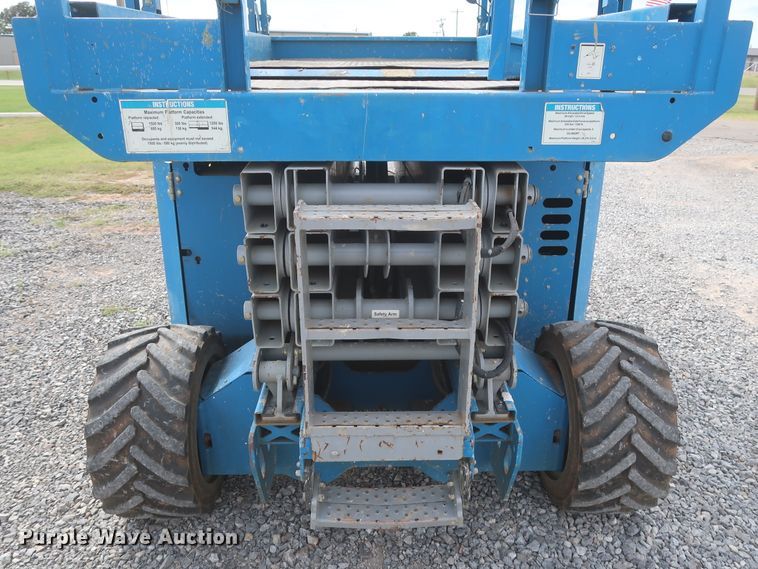 image for item HJ9326 2012 Genie GS-3369RT  scissor lift