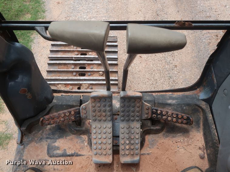 image for item HJ9330 2005 John Deere 160C LC  excavator